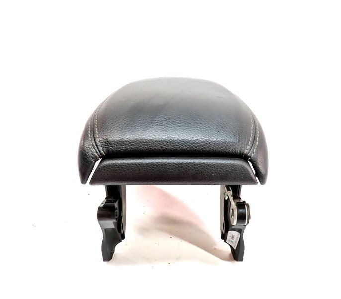 Thumbnail 5: 14-19 MERCEDES B250e CLA45 CLA250 C117 FRONT CENTER CONSOLE ARM REST LID (Black)