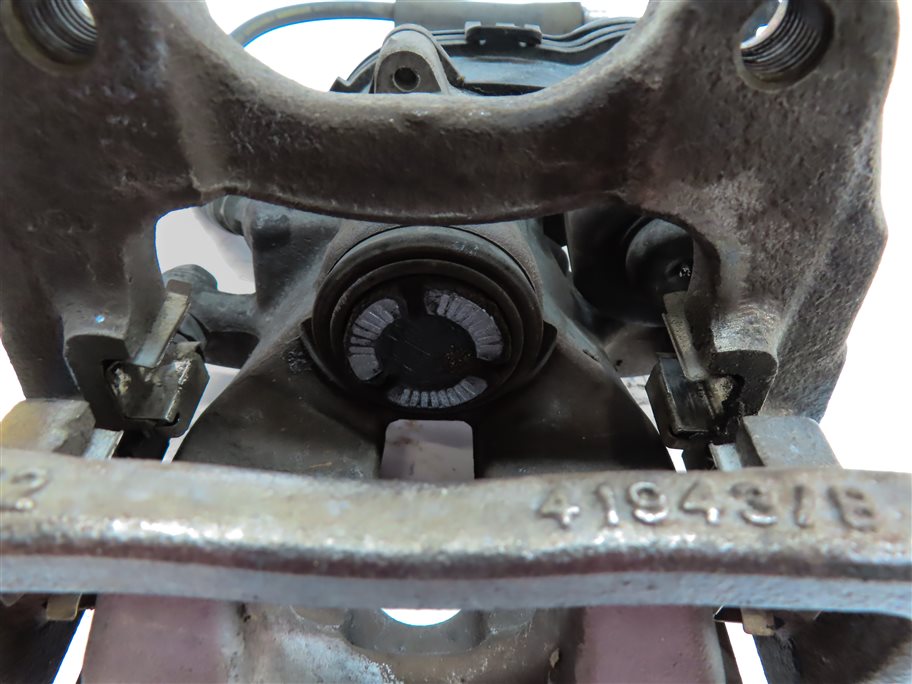 Thumbnail 10: 2014-2019 MERCEDES CLA250 (C117) FWD REAR LEFT BRAKE CALIPER (SPORT PACKAGE)