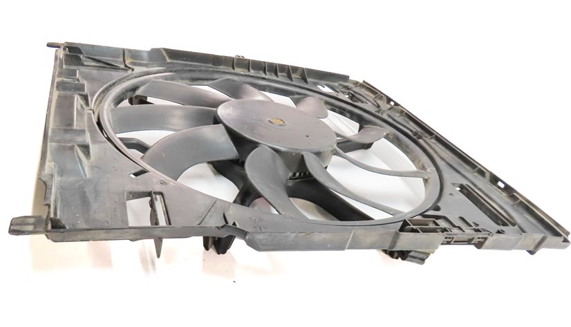 Thumbnail 3: 2014-2019 BMW X5 X6 (F15 F16) 2.0L / 3.0L / 3.0D 850 WATT RADIATOR COOLING FAN