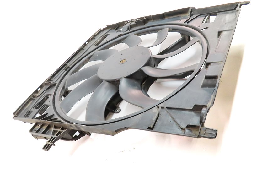 Thumbnail 4: 2014-2019 BMW X5 X6 (F15 F16) 2.0L / 3.0L / 3.0D 850 WATT RADIATOR COOLING FAN