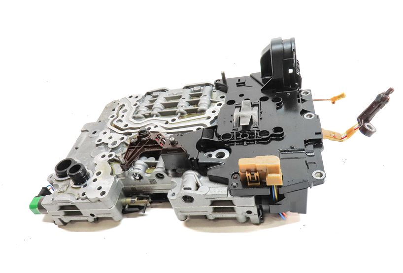 Thumbnail 2: 14-15 BMW X3 X5 X6 (F15 F16 F25) 3.0L AWD 8HP45X A/T TRANSMISSION VALVE BODY