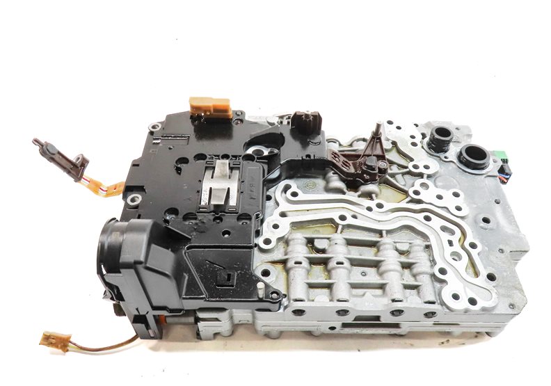 Thumbnail 5: 14-15 BMW X3 X5 X6 (F15 F16 F25) 3.0L AWD 8HP45X A/T TRANSMISSION VALVE BODY