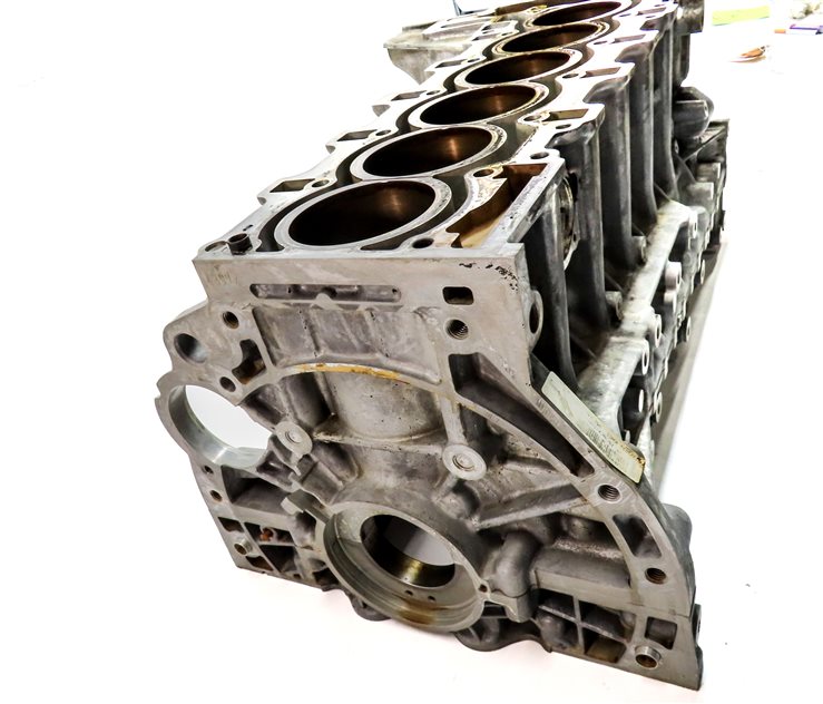 Thumbnail 4: 2015-2016 BMW X5 X6 (F15 F16) 3.0L N55 TURBO ENGINE CYLINDER BLOCK (BARE) 