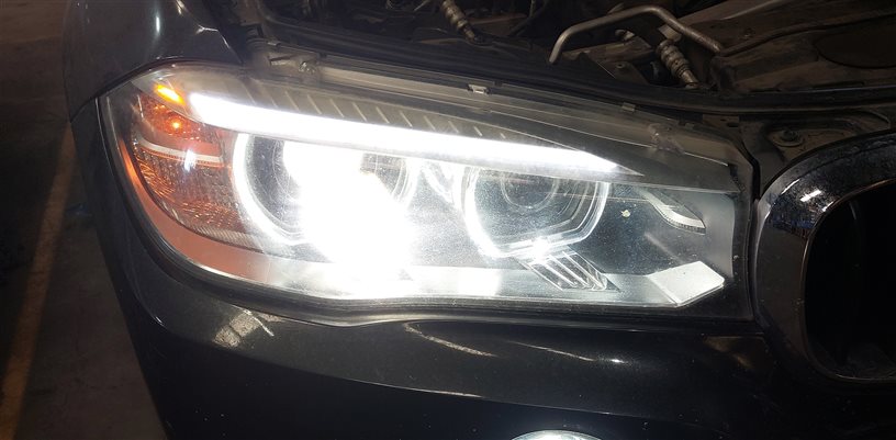 Thumbnail 2: 2014-2019 BMW X5 X6 X5M X6M (F15 F16 F85 F86) RIGHT XENON HID ADAPTIVE HEADLIGHT