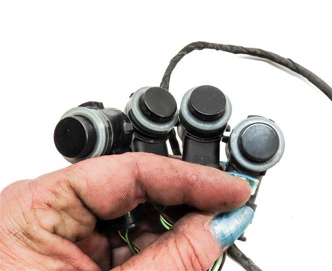 Thumbnail 5: 2015 BMW X6 (F16) REAR PDC PARK DISTANCE SENSOR SET w/ HARNESS (White)