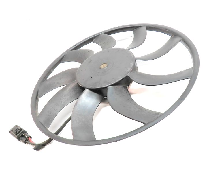 Thumbnail 2: 2014-2019 BMW X5 X6 (F15 F16) 2.0L / 3.0L / 3.0D 850 WATT RADIATOR COOLING FAN