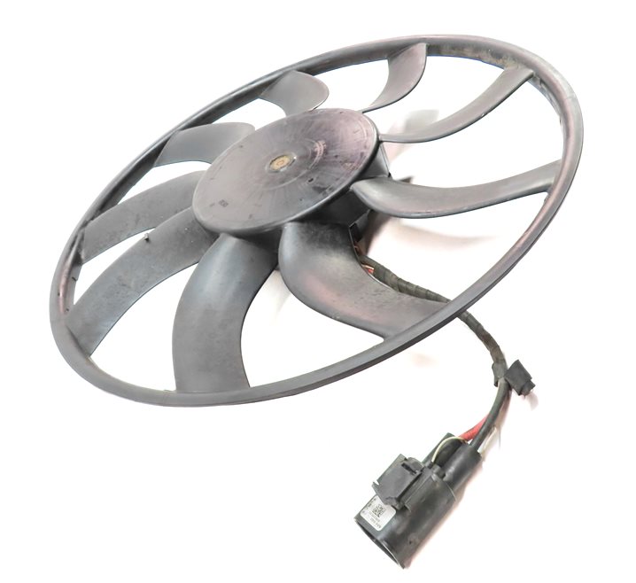 Thumbnail 4: 2014-2019 BMW X5 X6 (F15 F16) 2.0L / 3.0L / 3.0D 850 WATT RADIATOR COOLING FAN