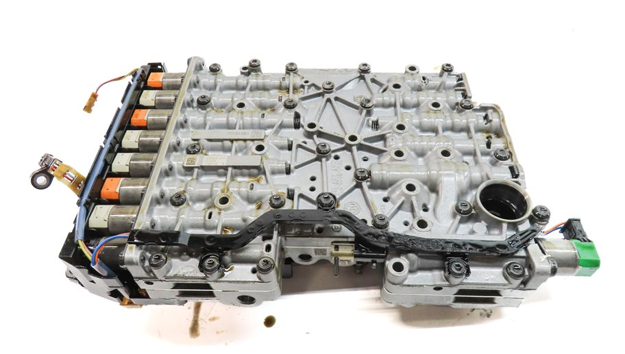 Thumbnail 5: 14-19 BMW 335i 435i X6 (F16 F30 F31 F32 F33) 8HP45 AUTO TRANSMISSION VALVE BODY