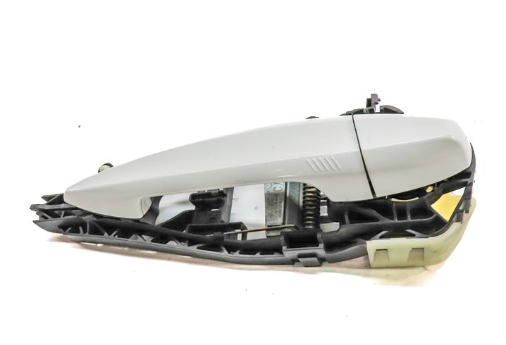 Thumbnail 2: 14-21 BMW X1 X2 X5 X6 (F15 F16 F39 F48) REAR RIGHT COMFORT DOOR HANDLE (White)