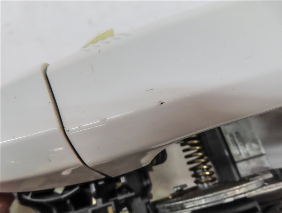 Thumbnail 7: 14-21 BMW X1 X2 X5 X6 (F15 F16 F39 F48) FRONT RIGHT COMFORT DOOR HANDLE (White)