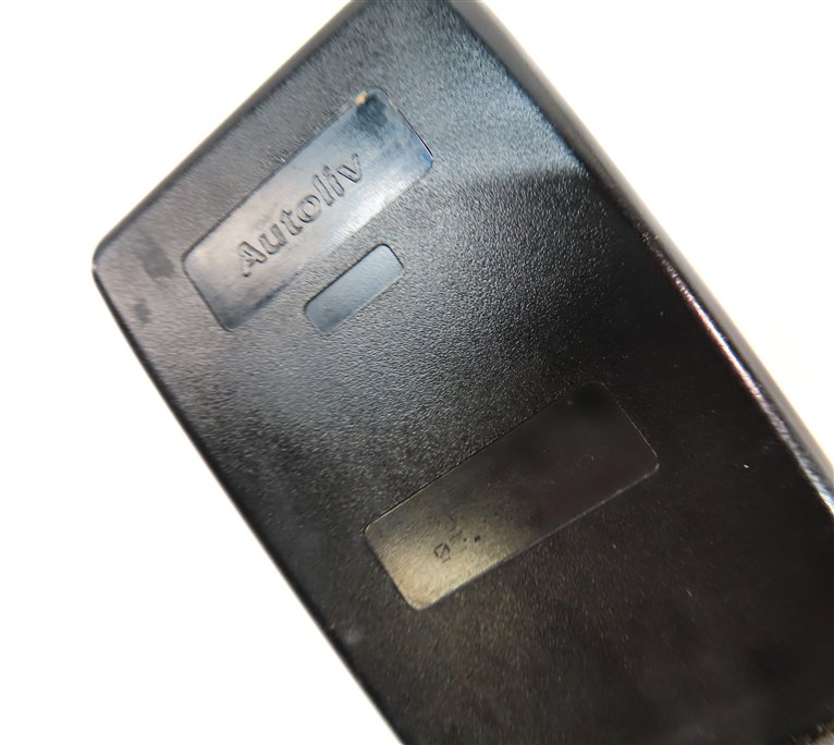 Thumbnail 6: 00-07 BMW 325i 330i 645i M3 M6 (E46 E63) FRONT RIGHT PASSENGER SEATBELT RECEIVER