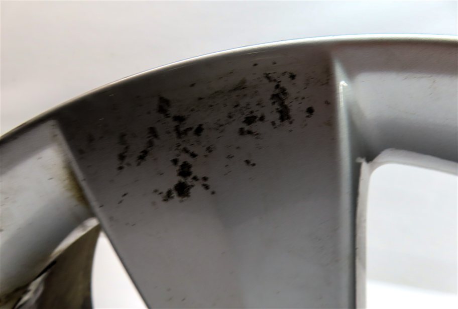 Thumbnail 2: 2000-2006 BMW 3 SERIES E46 17X8 INCH 5 CREASED SPOKE ALUMINUM WHEEL RIM