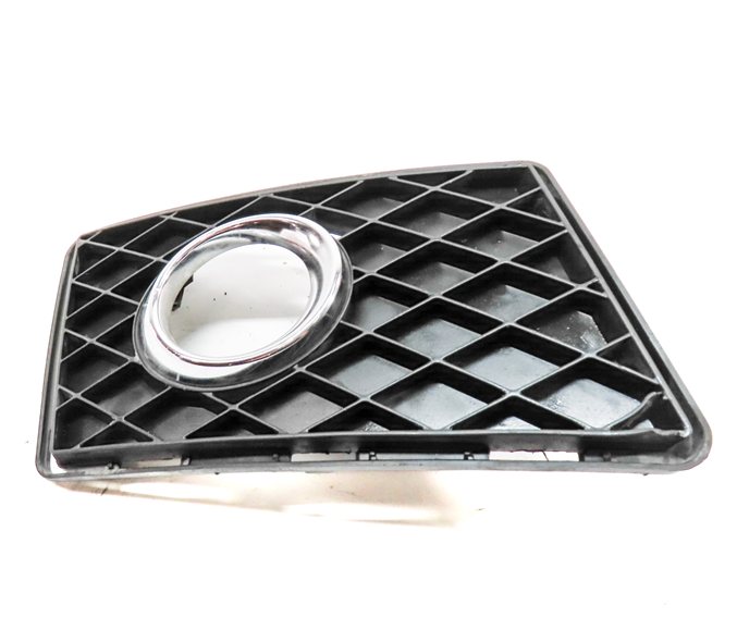 Thumbnail 2: 10 MERCEDES GLK350 (X204) FRONT RIGHT PASSENGER FOG LIGHT LAMP TRIM VENT GRILLE