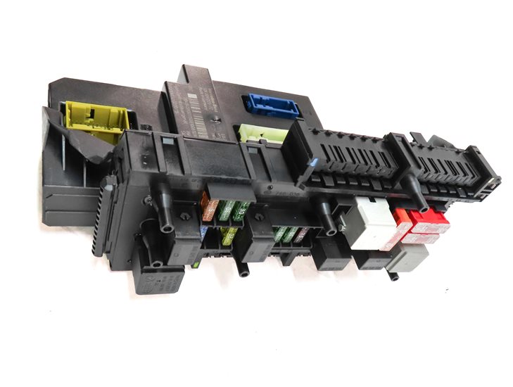 Thumbnail 4: 2010 MERCEDES GLK350 (X204) 3.5L REAR SIGNAL ACQUISITION MODULE SAM w/FUSE BOX