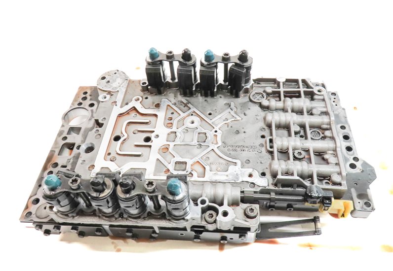 Thumbnail 5: 2009-2012 MERCEDES C350 GLK350 (W204 X204) 722.9 A/T TRANSMISSION VALVE BODY