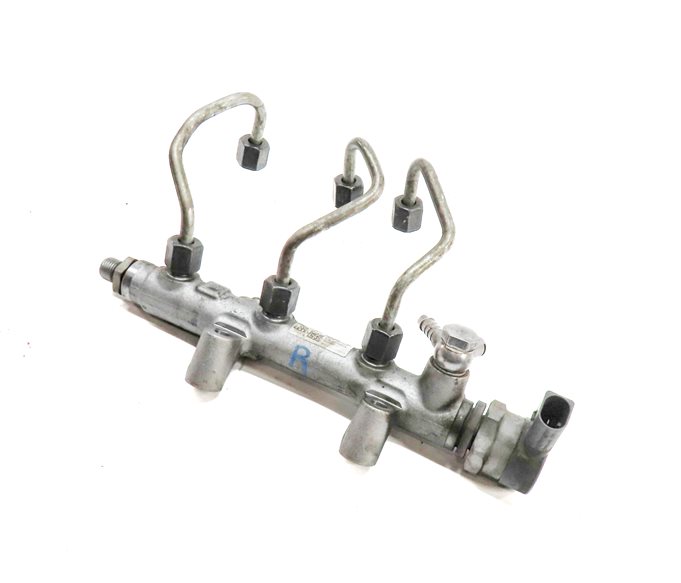 2013 AUDI Q7 (4L) 3.0L DIESEL (CNRB) RIGHT ENGINE MOTOR FUEL RAIL w/ LINES