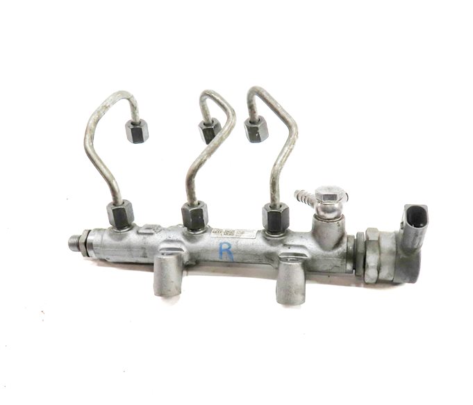 Thumbnail 2: 2013 AUDI Q7 (4L) 3.0L DIESEL (CNRB) RIGHT ENGINE MOTOR FUEL RAIL w/ LINES