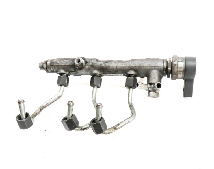 Thumbnail 7: 2013 AUDI Q7 (4L) 3.0L DIESEL (CNRB) RIGHT ENGINE MOTOR FUEL RAIL w/ LINES