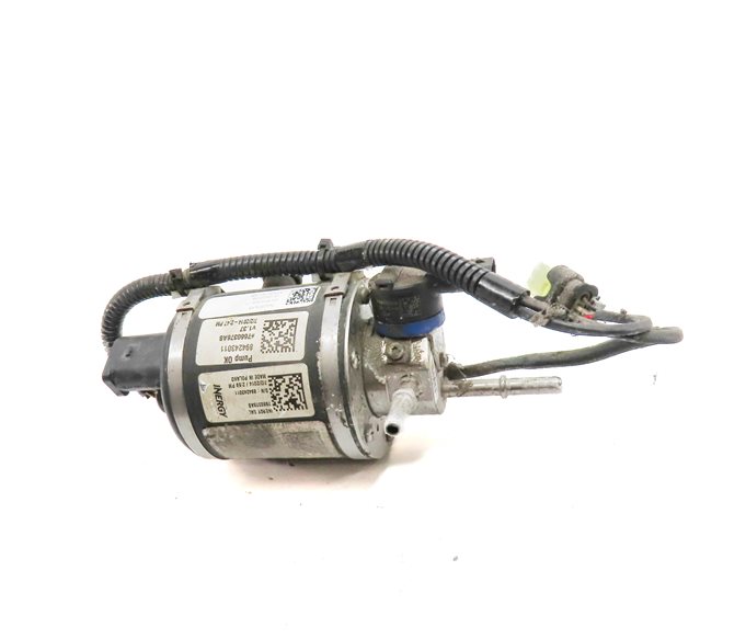 Thumbnail 2: 2013 AUDI Q7 (4L) 3.0L DIESEL (CNRB) ENGINE EXHAUST FLUID SCR DEF PUMP ASSEMBLY