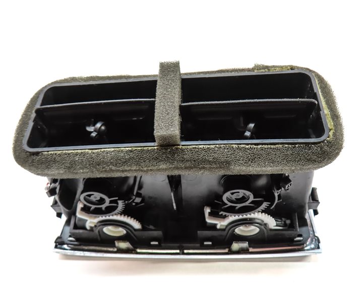 Thumbnail 5: 2013 AUDI Q7 (4L) REAR CENTER CONSOLE HEAT AIR AC HVAC DUAL VENT (Black/Silver)