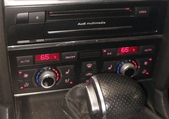 Thumbnail 2: 2013-2015 AUDI Q7 (4L) FRONT HEATER A/C TEMPERATURE CLIMATE CONTROL PANEL