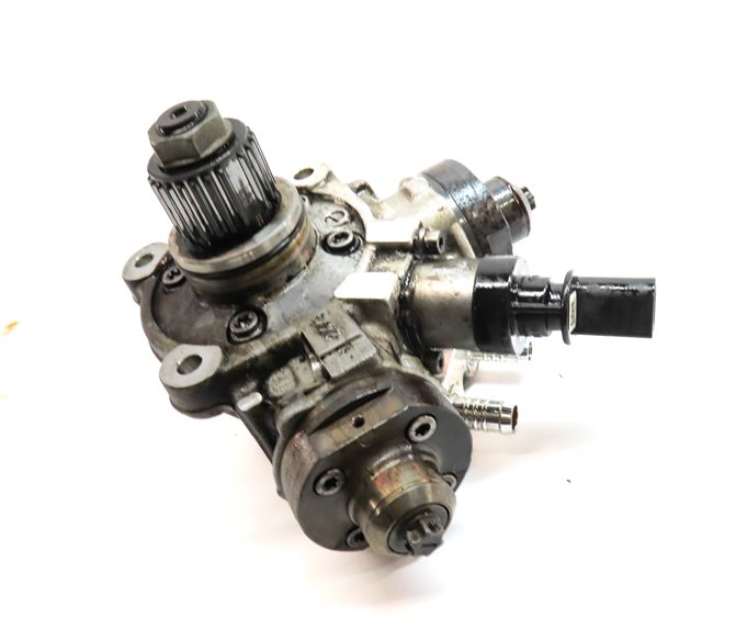 Thumbnail 2: 2013-2016 AUDI A6 A7 A8 Q5 Q7 TOUAREG - 3.0L TDI DIESEL HIGH PRESSURE FUEL PUMP