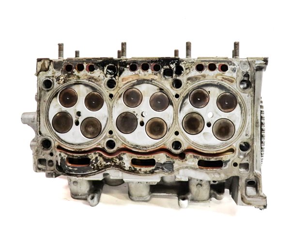 Thumbnail 9: 2013-2014 VW TOUAREG / AUDI Q7 (4L) 3.0L CNRB TDI DIESEL LEFT CYLINDER HEAD