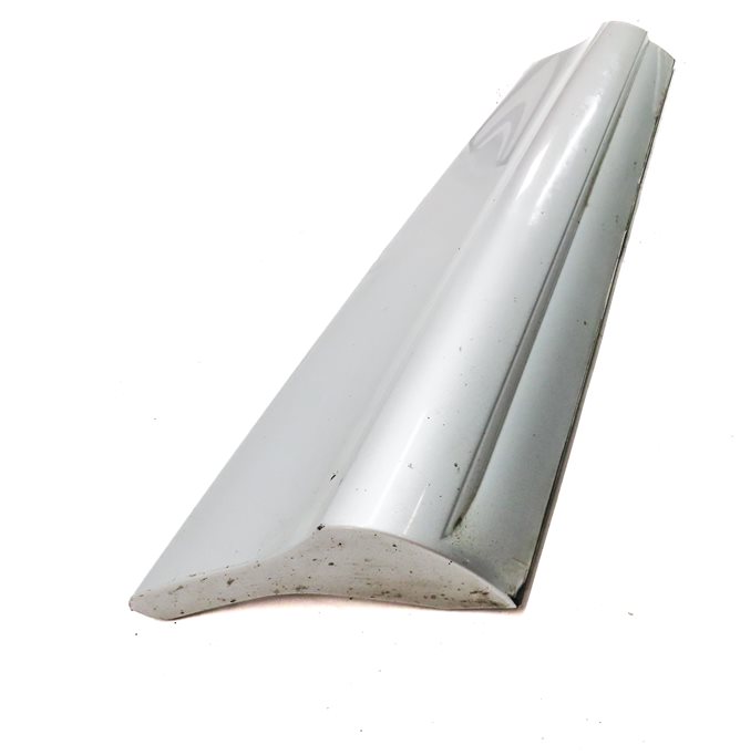 Thumbnail 6: 2010-2015 AUDI Q7 REAR RIGHT LOWER DOOR TRIM MOULDING (w/out SLINE) (Silver)