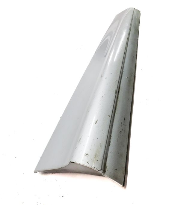 Thumbnail 4: 2010-2015 AUDI Q7 FRONT RIGHT LOWER DOOR TRIM MOULDING (w/out SLINE) (Silver)