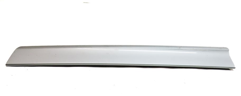 Thumbnail 5: 2010-2015 AUDI Q7 FRONT RIGHT LOWER DOOR TRIM MOULDING (w/out SLINE) (Silver)