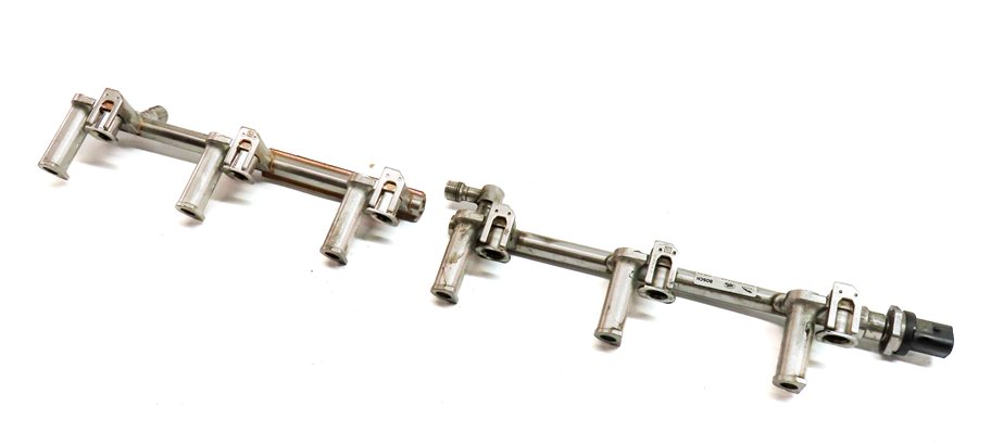 15 LAND ROVER LR4 (L319) 3.0L SUPER ENGINE LEFT & RIGHT FUEL INJECTOR RAIL SET/2