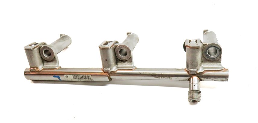 Thumbnail 5: 15 LAND ROVER LR4 (L319) 3.0L SUPER ENGINE LEFT & RIGHT FUEL INJECTOR RAIL SET/2