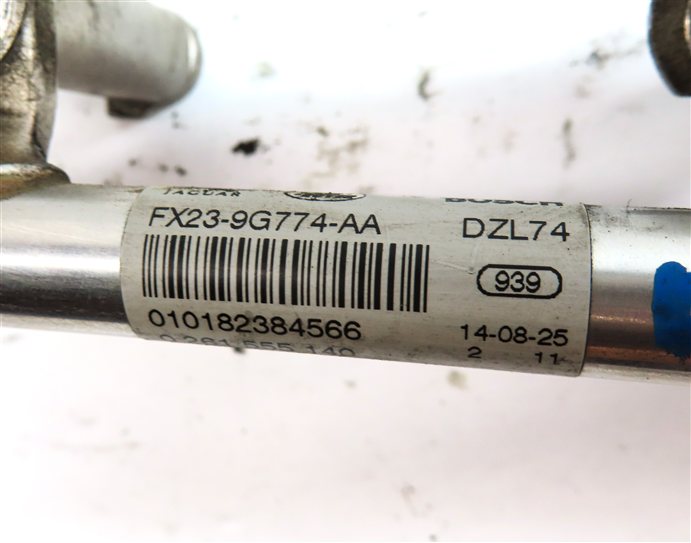 Thumbnail 7: 15 LAND ROVER LR4 (L319) 3.0L SUPER ENGINE LEFT & RIGHT FUEL INJECTOR RAIL SET/2