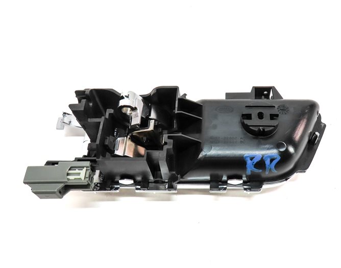 Thumbnail 4: 2010-2016 RANGE ROVER SPORT LR4 L319 REAR RIGHT INTERIOR DOOR HANDLE