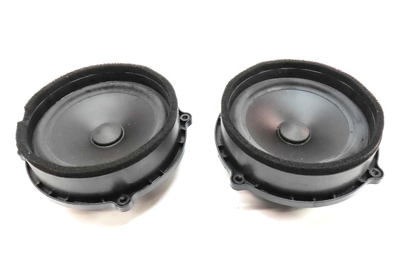 Thumbnail 6: 15 LAND ROVER LR4 (L319) RADIO STEREO LOGIC 7 AUDIO SOUND SYSTEM SPEAKER SET/11