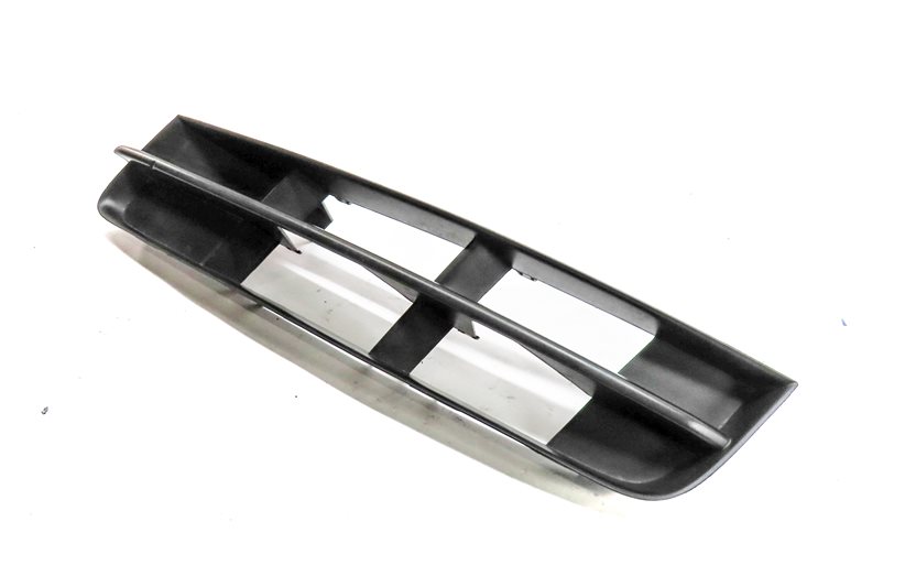 2013 AUDI Q7 (4L) FRONT LEFT DRIVER LOWER BUMPER END CORNER TRIM VENT GRILLE