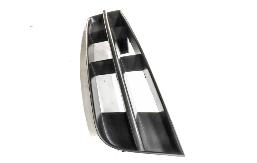 Thumbnail 3: 2013 AUDI Q7 (4L) FRONT LEFT DRIVER LOWER BUMPER END CORNER TRIM VENT GRILLE