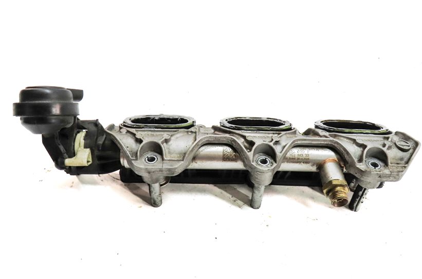 Thumbnail 5: 12-17 AUDI A6 A7 Q5 S5 SQ5 (C7 4G8 B8 8T 8R) RIGHT INTAKE MANIFOLD DIFFUSER RAIL