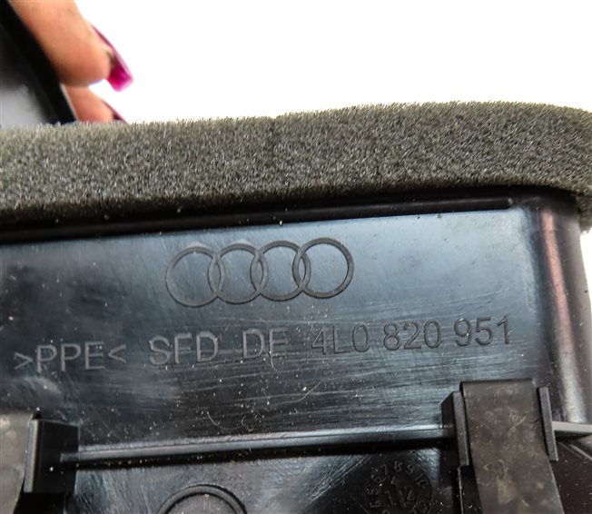 Thumbnail 6: 2013 AUDI Q7 (4L) FRONT CENTER DASH HEAT AIR AC HVAC DUAL VENT (Black/Silver)