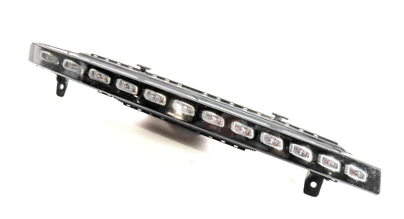 Thumbnail 3: 2010-2015 AUDI Q7 (4L) FRONT RIGHT PASSENGER TURN SIGNAL MARKER LIGHT LAMP (LED)