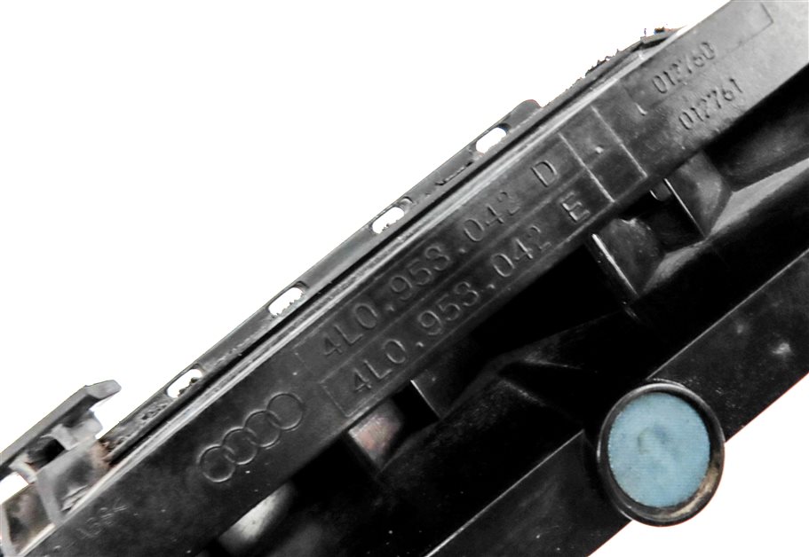 Thumbnail 8: 2010-2015 AUDI Q7 (4L) FRONT RIGHT PASSENGER TURN SIGNAL MARKER LIGHT LAMP (LED)