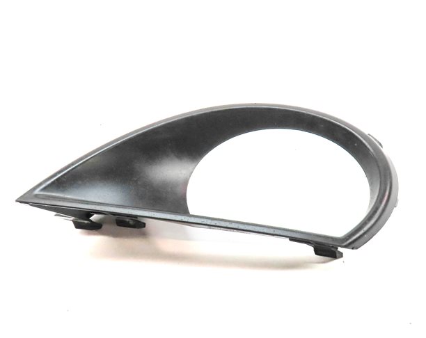 Thumbnail 4: 2013 AUDI Q7 (4L) FRONT RIGHT PASSENGER LOWER BUMPER FOG LIGHT LAMP TRIM (BLACK)