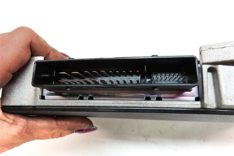 Thumbnail 8: 2013-2015 AUDI Q7 (4L) RADIO STEREO BOSE AUDIO AMP AMPLIFIER (OPTION 8RY)