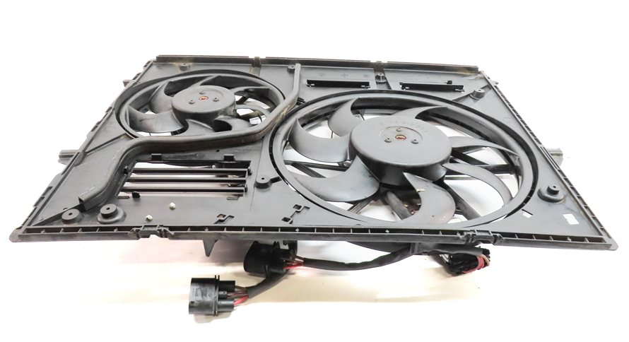 Thumbnail 5: 11-15 AUDI Q7 (4L) 3.0L ENGINE RADIATOR COOLING FAN (FOR MODELS w/ HITCH OPTION)