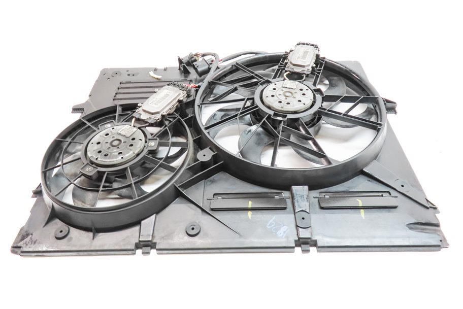 Thumbnail 6: 11-15 AUDI Q7 (4L) 3.0L ENGINE RADIATOR COOLING FAN (FOR MODELS w/ HITCH OPTION)