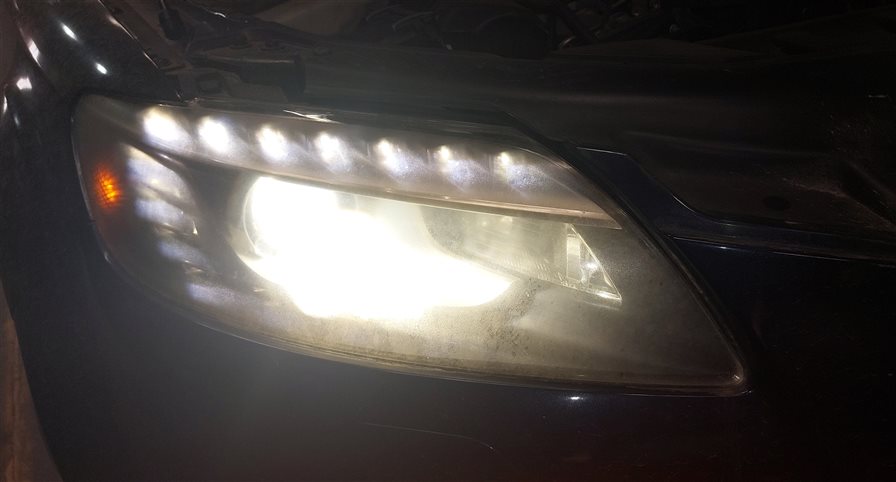 Thumbnail 2: 2010-2015 AUDI Q7 (4L) RIGHT PASSENGER XENON HID HEADLIGHT LIGHT LAMP (NON AFS)