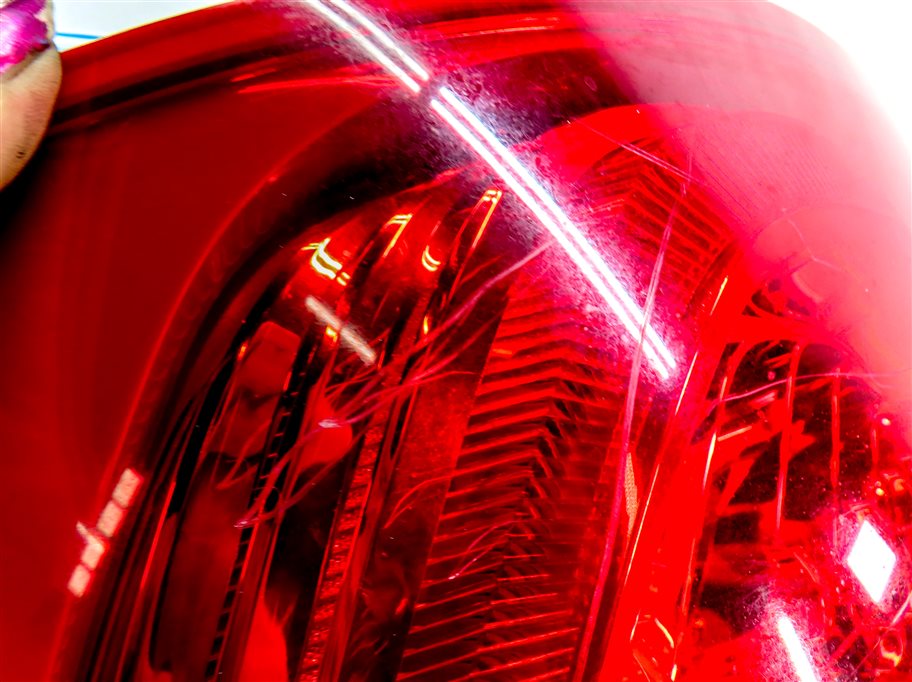 Thumbnail 8: 2010-2015 AUDI Q7 (4L) REAR RIGHT PASSENGER TAILLIGHT BRAKE LIGHT LAMP (LED)