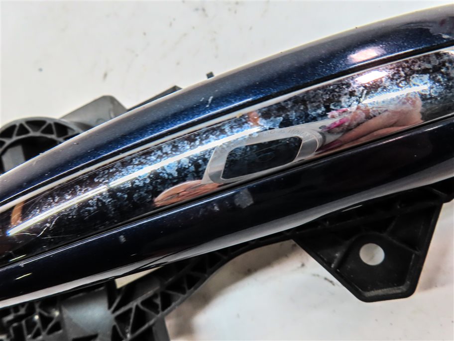 Thumbnail 6: 2007-2015 AUDI Q7 (4L) RIGHT FRONT KEYLESS ENTRY DOOR HANDLE (Blue)