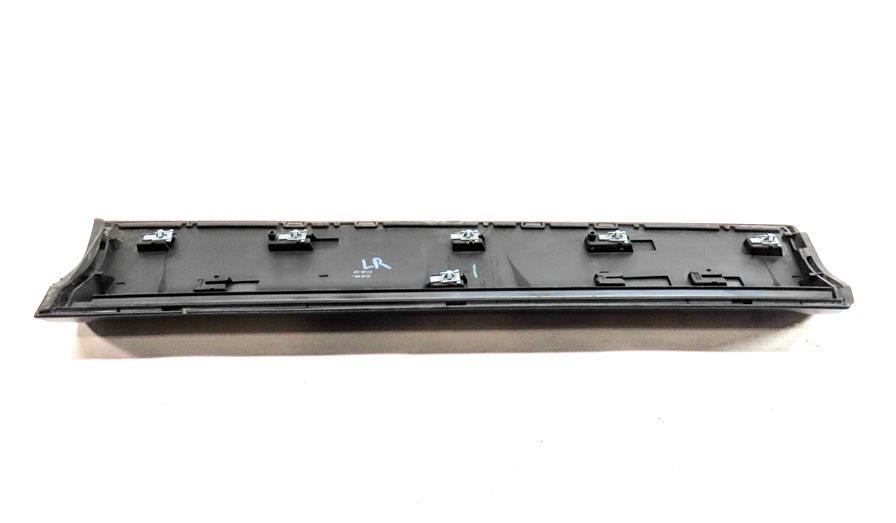 Thumbnail 7: 2010-2015 AUDI Q7 REAR LEFT LOWER DOOR TRIM MOULDING (w/out SLINE) (Blue)