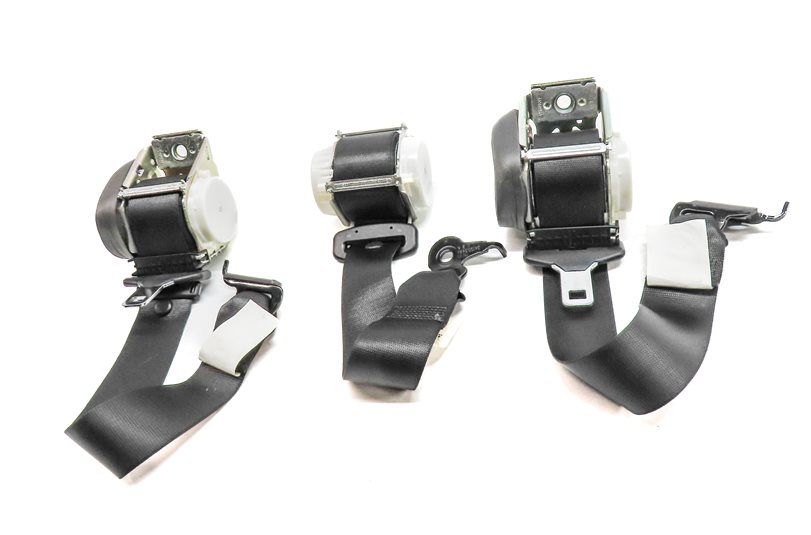Thumbnail 2: 2011 BMW X3 (F25) REAR LEFT CENTER RIGHT SEAT SEATBELT RETRACTOR SET/3 (Black)
